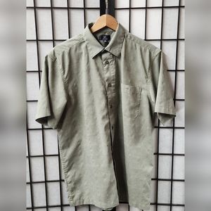 George. Gree Dress Shirt Medium